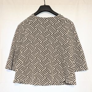 Women's Modern Business Casual Black and White Patterned Blouse